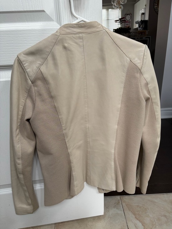 Danier Women's Cream Leather Asymmetrical Zip Jacket - Light Beige US 2XS - Picture 4 of 5